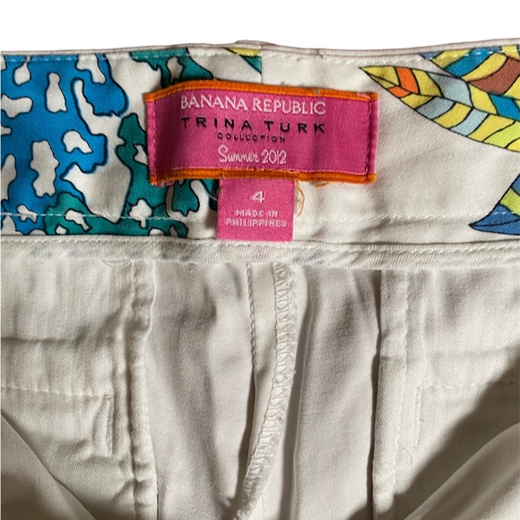 Banana Republic Shorts - Picture 2 of 3